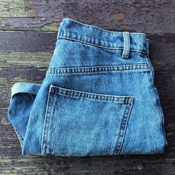 ASOS Denim Comfort Mom Shorts Midwash Blue Rolled Hem 100% Cotton Size 6 - Picture 8 of 8